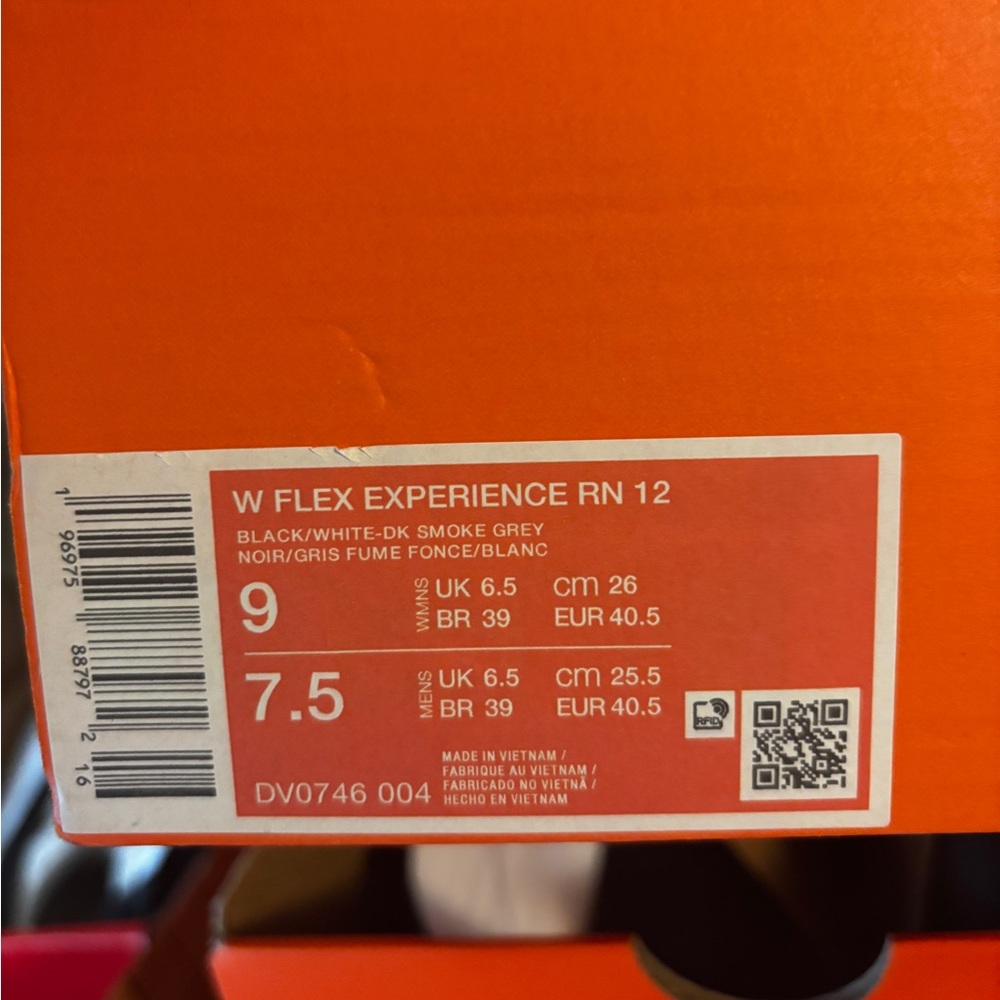 Nike Flex Experience Run 12 Women's White Black Running Work Shoe No Lid - Picture 7 of 8